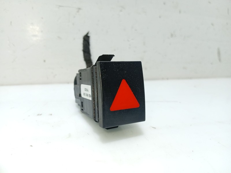 Recambio de warning para volkswagen polo iv (9n_, 9a_) 1.2 referencia OEM IAM 6Q0953235  