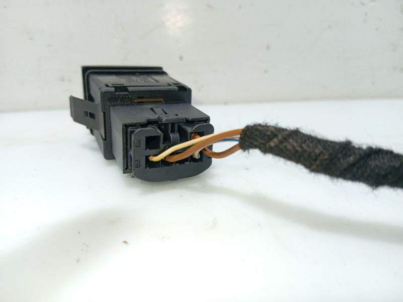 Recambio de warning para volkswagen polo iv (9n_, 9a_) 1.2 referencia OEM IAM 6Q0953235  