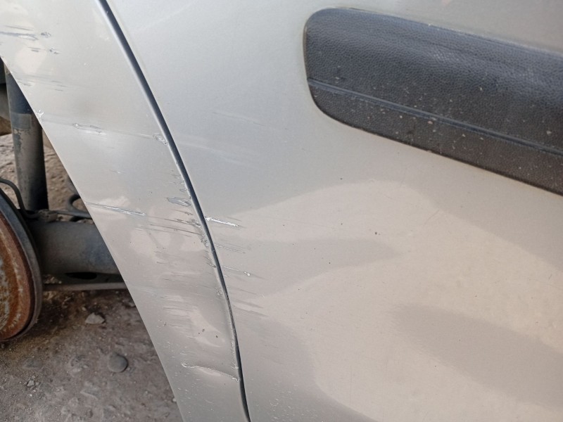 Recambio de puerta trasera derecha para volkswagen polo iv (9n_, 9a_) 1.2 referencia OEM IAM 6Q6833056H  