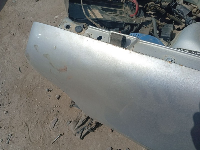 Recambio de aleta delantera izquierda para volkswagen polo iv (9n_, 9a_) 1.2 referencia OEM IAM 6Q0821105C  