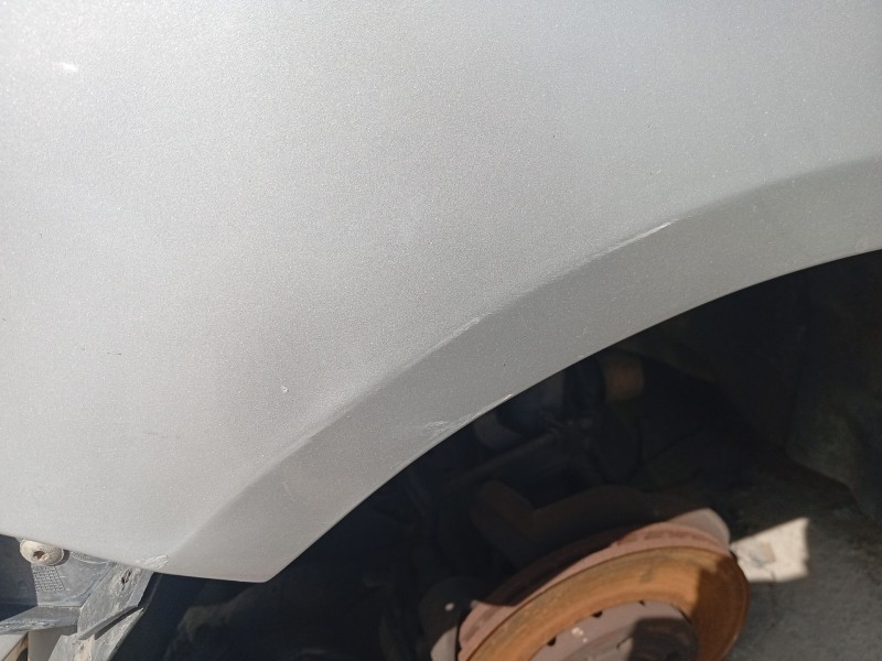 Recambio de aleta delantera izquierda para volkswagen polo iv (9n_, 9a_) 1.2 referencia OEM IAM 6Q0821105C  