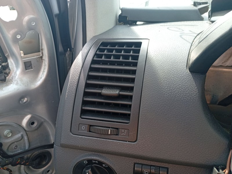 Recambio de aireador calefaccion para volkswagen polo iv (9n_, 9a_) 1.2 referencia OEM IAM 6Q0819703  