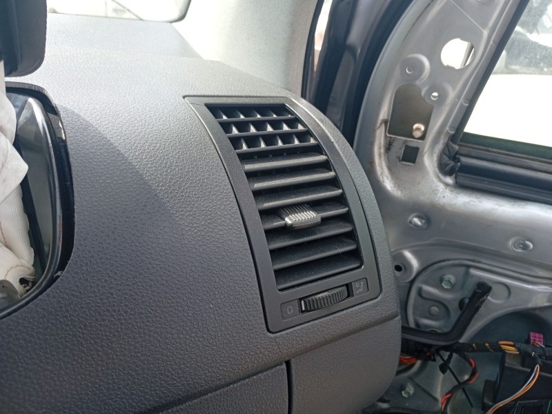 Recambio de aireador calefaccion para volkswagen polo iv (9n_, 9a_) 1.2 referencia OEM IAM 6Q0819704  