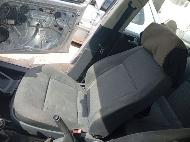 Recambio de asiento delantero derecho para volkswagen polo iv (9n_, 9a_) 1.2 referencia OEM IAM 6047ADD  