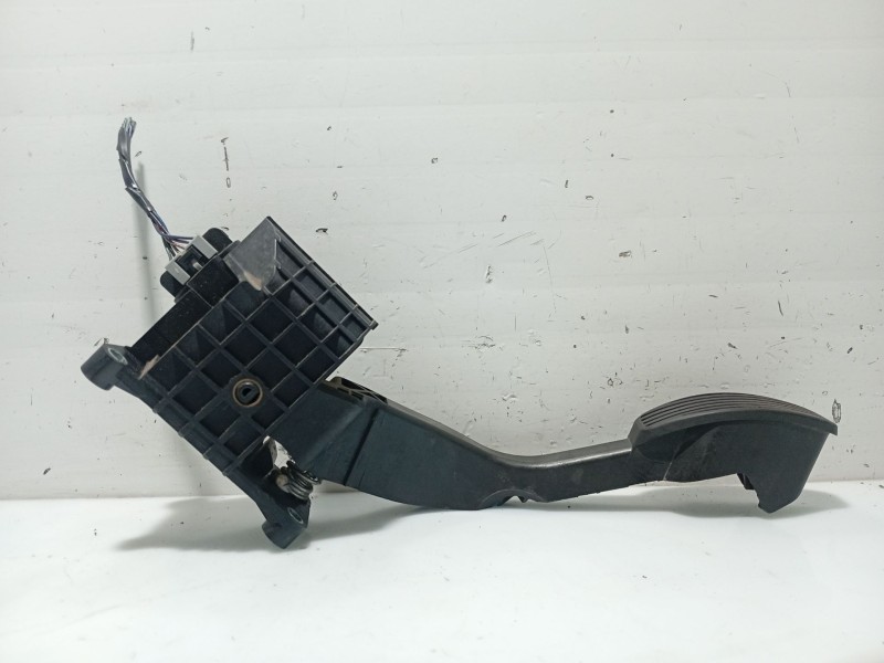 Recambio de pedal acelerador para ford ka (ru8) 1.3 tdci referencia OEM IAM 1582729  