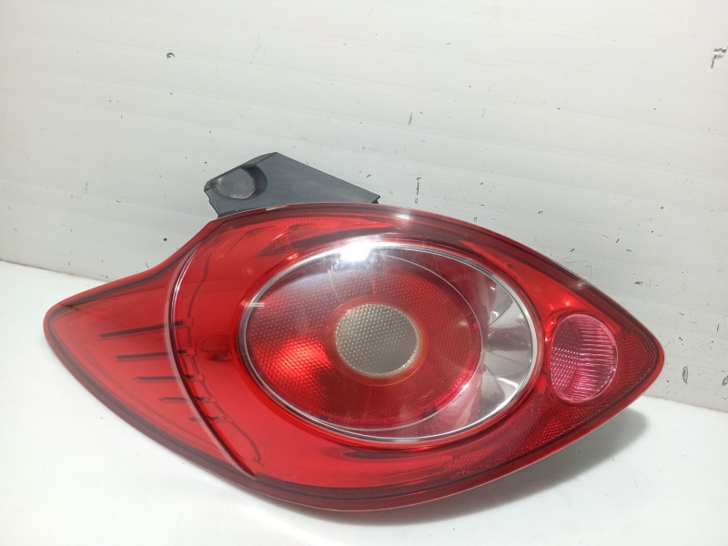 Recambio de piloto trasero izquierdo para ford ka (ru8) 1.3 tdci referencia OEM IAM 1579396  