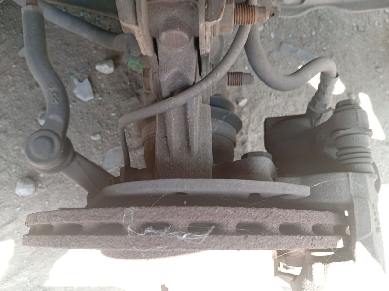 Recambio de mangueta delantera derecha para ford ka (ru8) 1.3 tdci referencia OEM IAM 2014019  