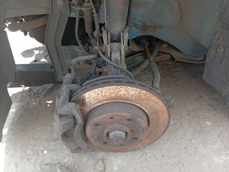 Recambio de mangueta delantera izquierda para ford ka (ru8) 1.3 tdci referencia OEM IAM 2014018  