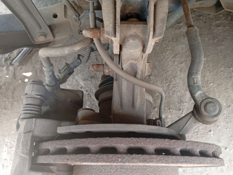 Recambio de mangueta delantera izquierda para ford ka (ru8) 1.3 tdci referencia OEM IAM 2014018  