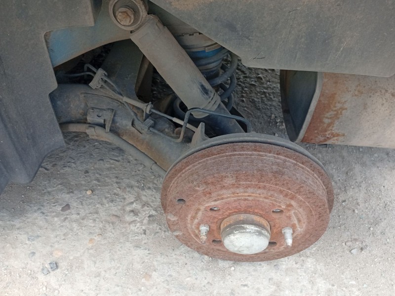 Recambio de puente trasero para ford ka (ru8) 1.3 tdci referencia OEM IAM 1639578  