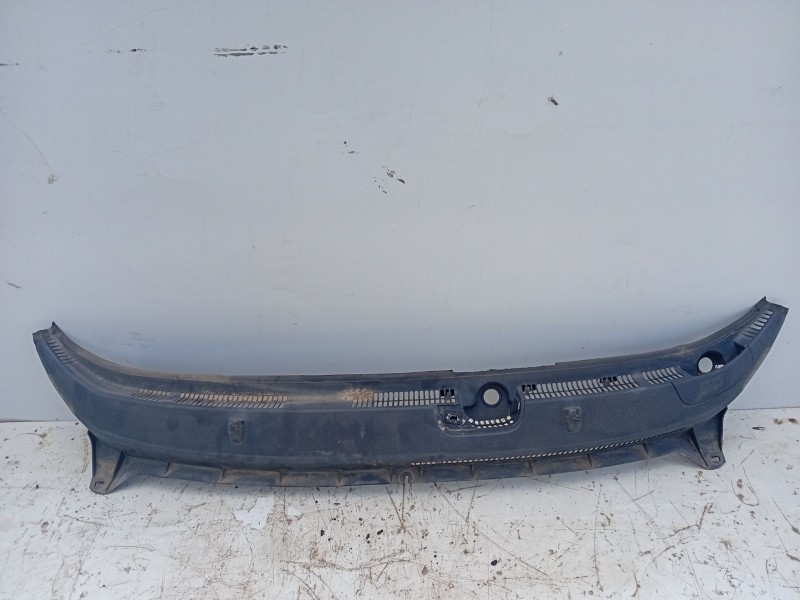 Recambio de moldura para ford ka (ru8) 1.3 tdci referencia OEM IAM 735456303  