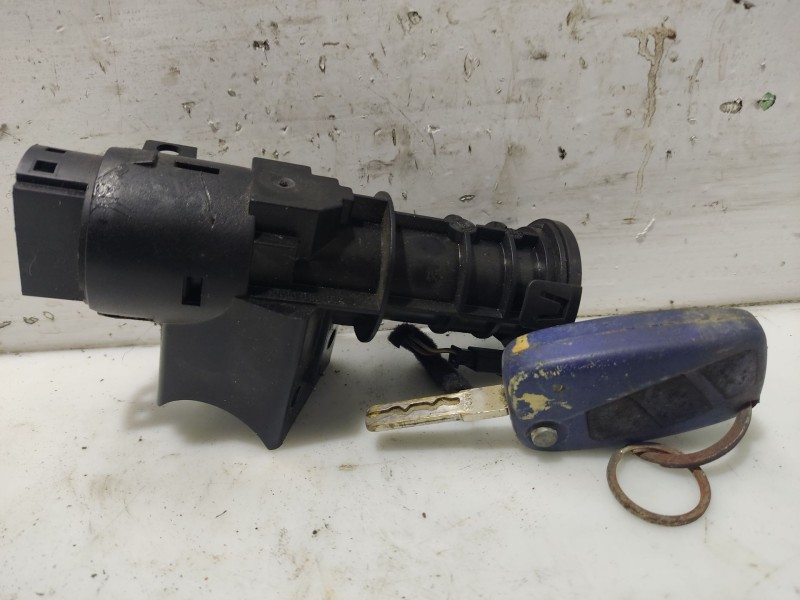 Recambio de conmutador de arranque para fiat idea (135) 1.4 referencia OEM IAM 46760152  