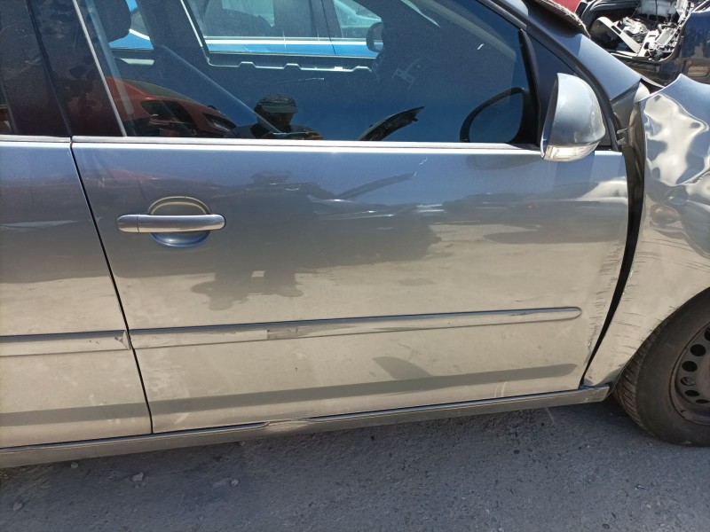 Recambio de puerta delantera derecha para volkswagen golf v berlina (1k1) referencia OEM IAM 1K3831106J  