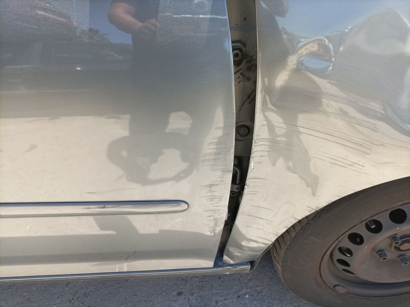 Recambio de puerta delantera derecha para volkswagen golf v berlina (1k1) referencia OEM IAM 1K3831106J  