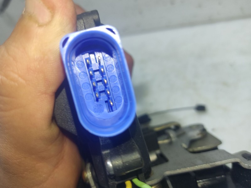 Recambio de cerradura puerta delantera izquierda para volkswagen golf v berlina (1k1) referencia OEM IAM 3D1837015AP  