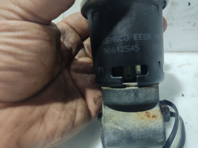 Recambio de valvula egr para daewoo matiz (m100, m150) 0.8 referencia OEM IAM 96612545  