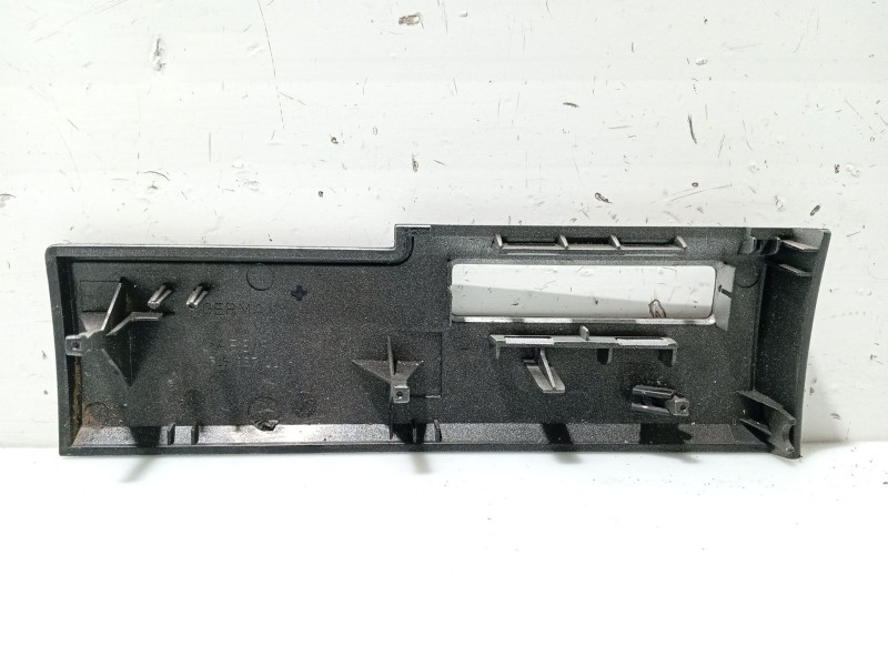 Recambio de moldura para volkswagen touareg (7la, 7l6, 7l7) 2.5 r5 tdi referencia OEM IAM 7L6857221H  