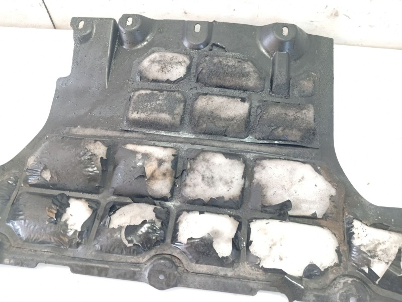 Recambio de cubrecarter para volkswagen touareg (7la, 7l6, 7l7) 2.5 r5 tdi referencia OEM IAM 7L0825285B  