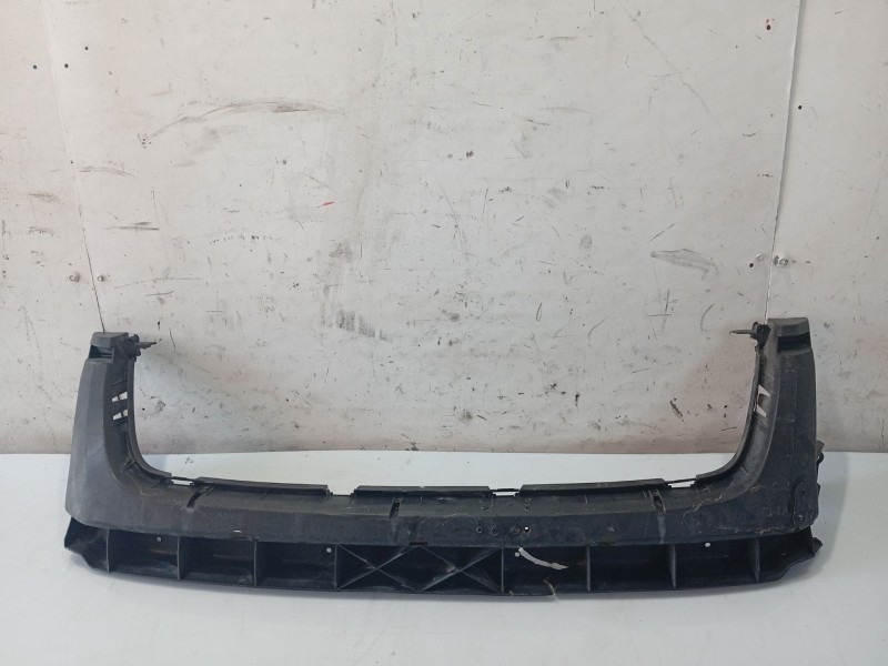 Recambio de moldura para volkswagen touareg (7la, 7l6, 7l7) 2.5 r5 tdi referencia OEM IAM 7L6807699B  