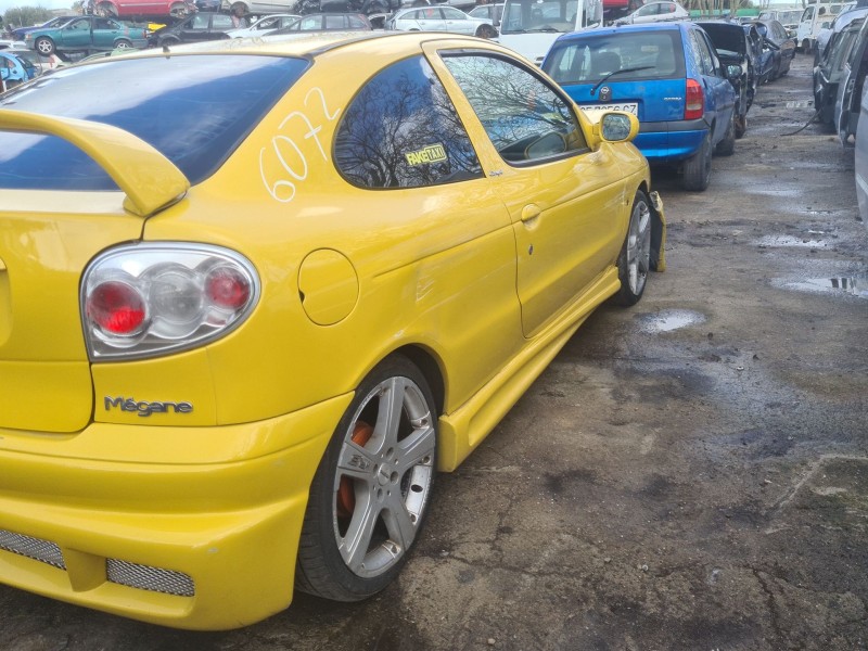 renault megane i coach (da0/1_) del año 2001