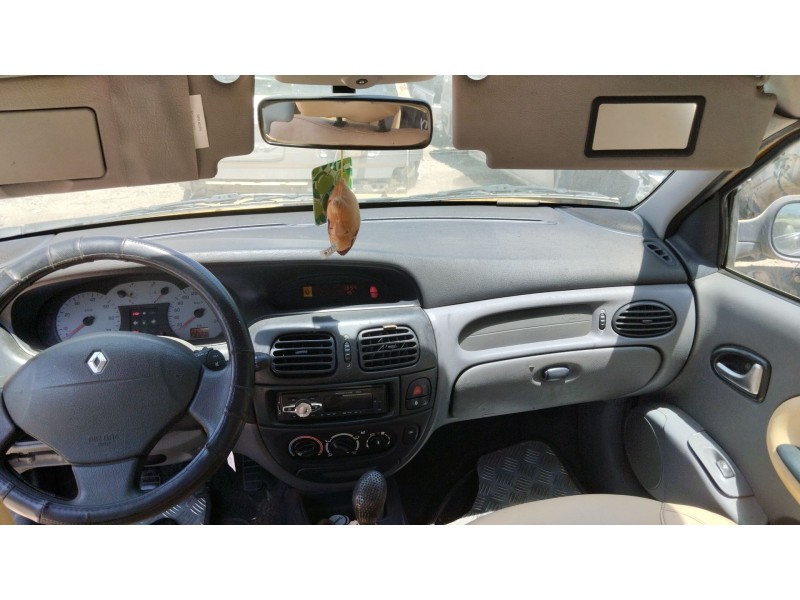 renault megane i coach (da0/1_) del año 2001