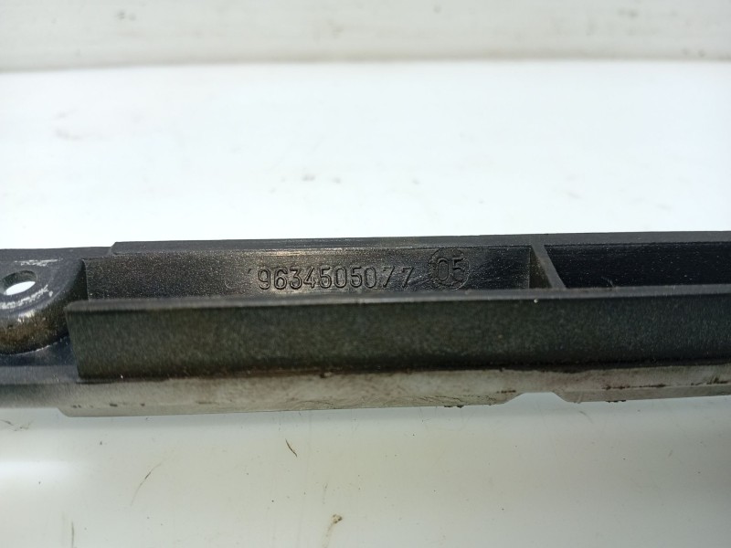 Recambio de moldura para peugeot 307 (3a/c) 1.6 hdi referencia OEM IAM 9634505077  