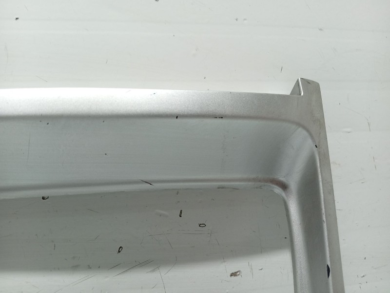 Recambio de moldura para peugeot 307 (3a/c) 1.6 hdi referencia OEM IAM 9651943877  