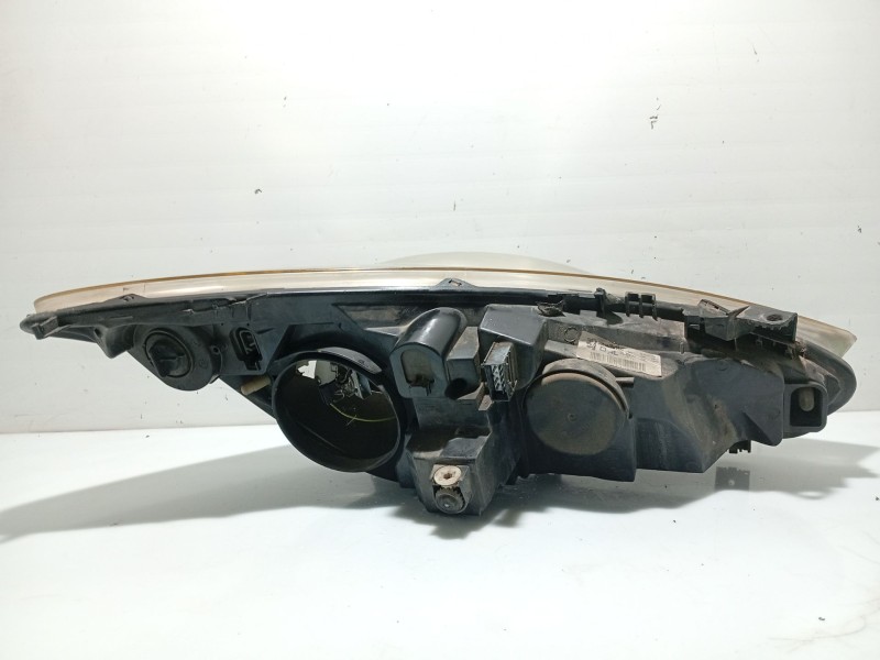 Recambio de faro izquierdo para peugeot 307 (3a/c) 1.6 hdi referencia OEM IAM 620886  