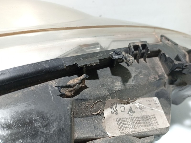 Recambio de faro izquierdo para peugeot 307 (3a/c) 1.6 hdi referencia OEM IAM 620886  