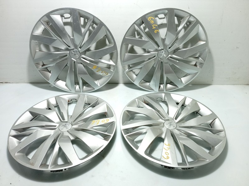 Recambio de tapacubos para peugeot 307 (3a/c) 1.6 hdi referencia OEM IAM 9825241580 9827562780 