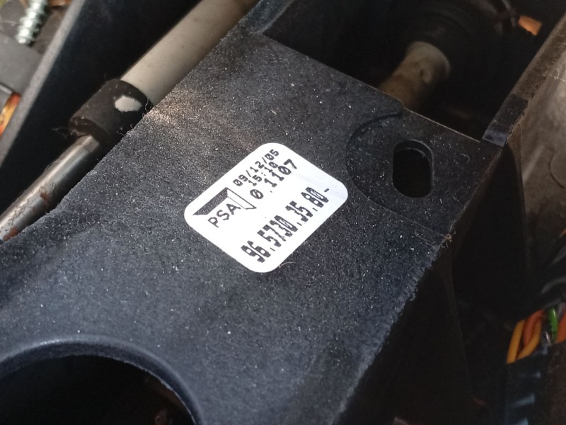 Recambio de palanca cambio para peugeot 307 (3a/c) 1.6 hdi referencia OEM IAM 2400JJ 9657303580 