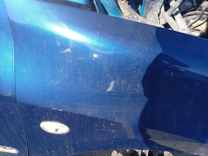 Recambio de aleta delantera derecha para peugeot 307 (3a/c) 1.6 hdi referencia OEM IAM 7841T2  