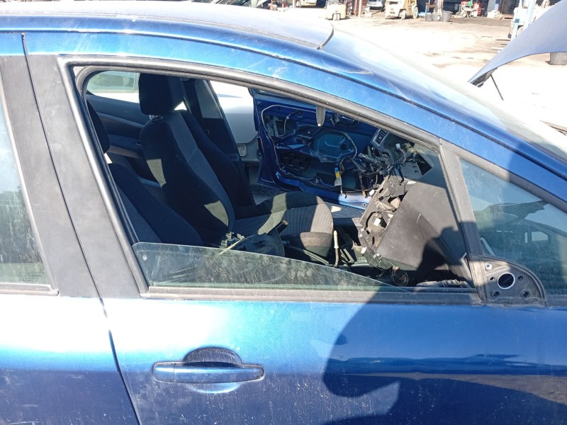 Recambio de luna delantera derecha para peugeot 307 (3a/c) 1.6 hdi referencia OEM IAM 9202F3  