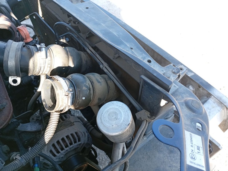 Recambio de intercooler para peugeot 307 (3a/c) 1.6 hdi referencia OEM IAM 0384H5  