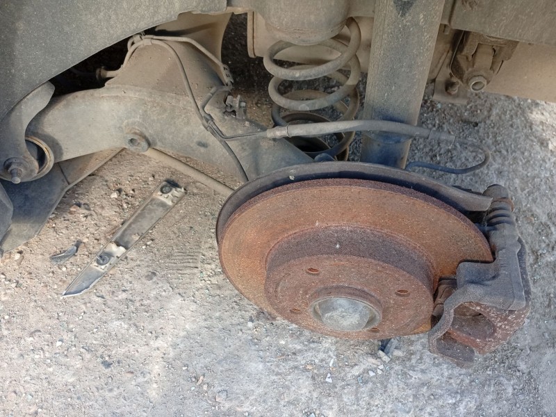 Recambio de puente trasero para peugeot 307 (3a/c) 1.6 hdi referencia OEM IAM 5148S2  