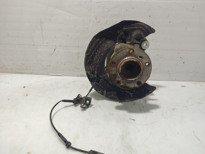 Recambio de mangueta delantera izquierda para bmw serie 3 touring (e91) 320d referencia OEM IAM 31216793923  