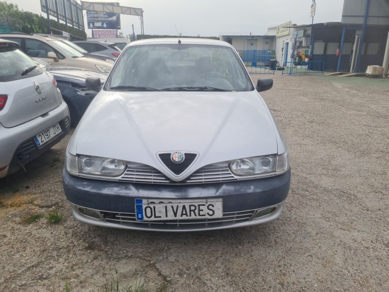 alfa romeo 146 (930_) del año 2015