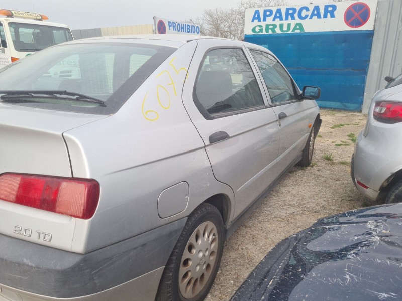 alfa romeo 146 (930_) del año 2015