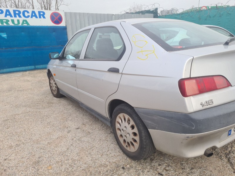 alfa romeo 146 (930_) del año 2015