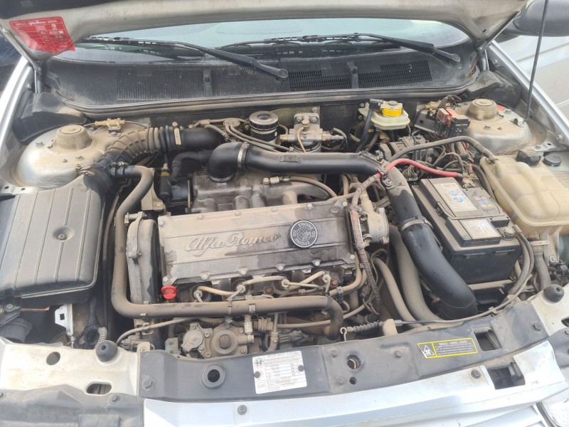 alfa romeo 146 (930_) del año 2015