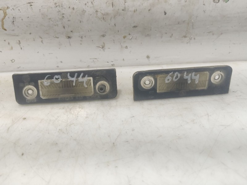 Recambio de piloto matricula para skoda octavia ii combi (1z5) 2.0 tdi 4x4 referencia OEM IAM   