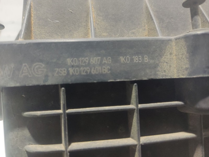 Recambio de caja filtro de aire para volkswagen passat cc (357) referencia OEM IAM 1K0129620D  