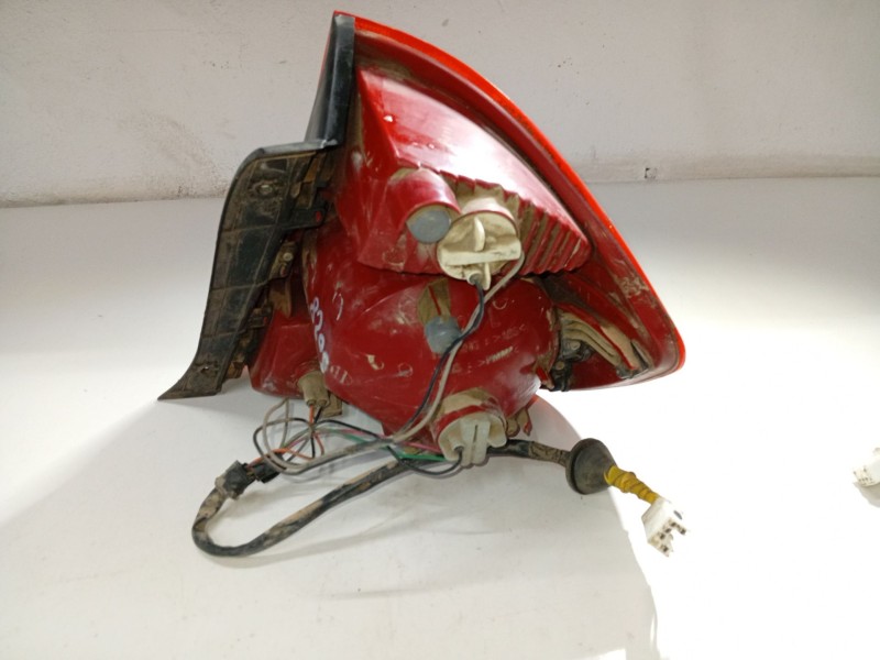 Recambio de piloto trasero izquierdo para hyundai accent ii (lc) 1.5 crdi referencia OEM IAM 92401257  