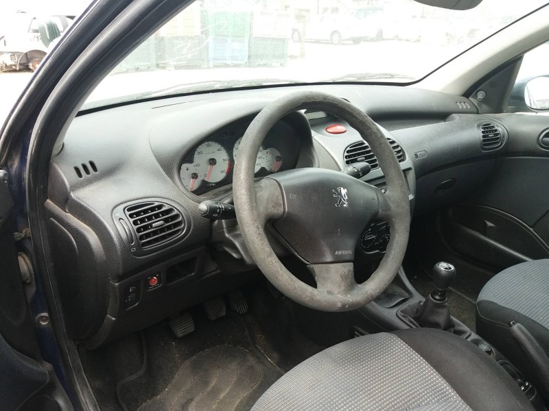 peugeot 206 berlina 1.4 hdi   |   0.98 - ... | 1998 | 68 cv / 50 kw del año 1998
