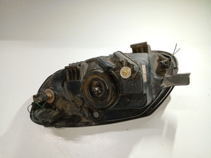 Recambio de faro derecho para hyundai accent ii (lc) 1.5 crdi referencia OEM IAM 9212025020  