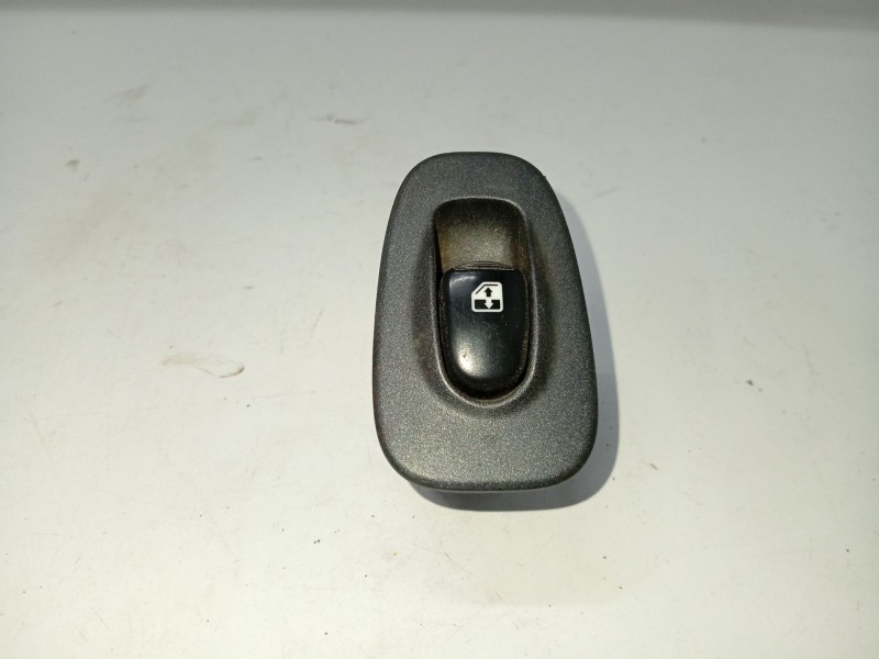 Recambio de mando elevalunas trasero izquierdo para hyundai accent ii (lc) 1.5 crdi referencia OEM IAM 621W04620  