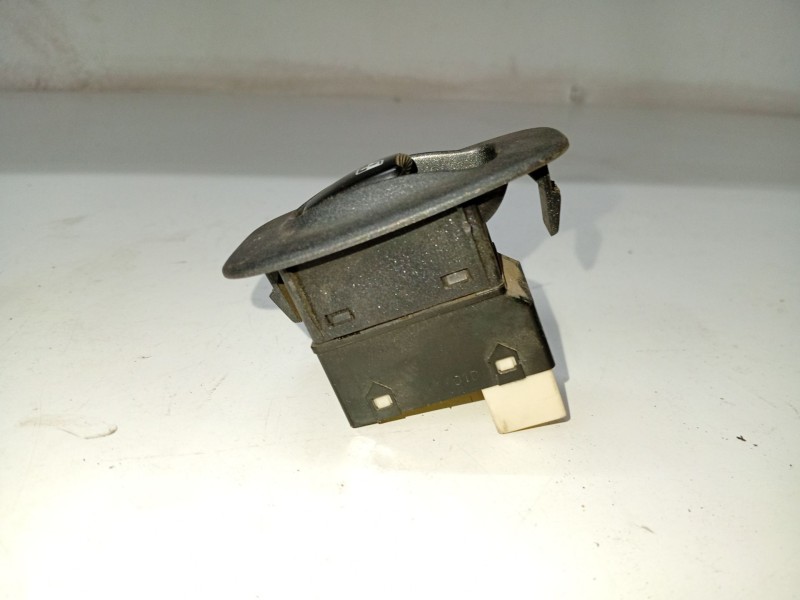 Recambio de mando elevalunas trasero izquierdo para hyundai accent ii (lc) 1.5 crdi referencia OEM IAM 621W04620  