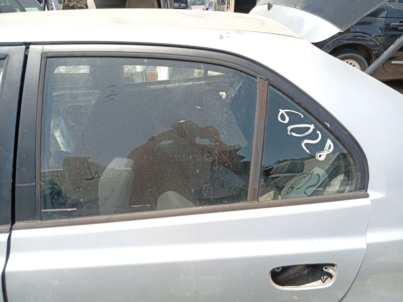 Recambio de puerta trasera izquierda para hyundai accent ii (lc) 1.5 crdi referencia OEM IAM 7700325030  