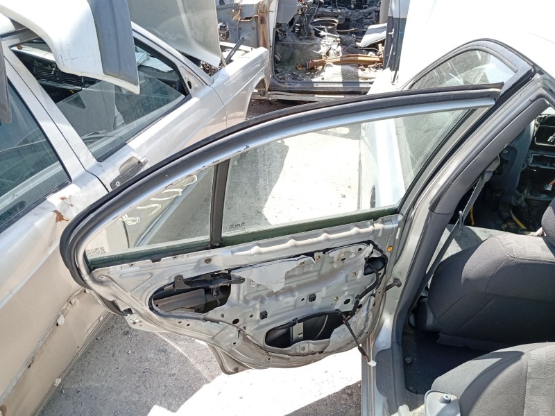 Recambio de puerta trasera izquierda para hyundai accent ii (lc) 1.5 crdi referencia OEM IAM 7700325030  