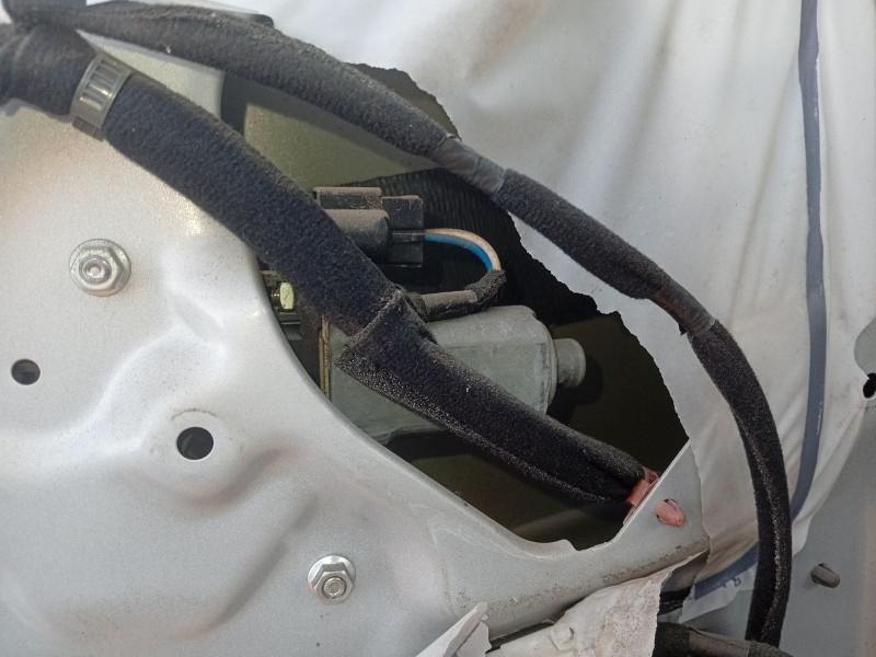 Recambio de elevalunas delantero izquierdo para hyundai getz (tb) 1.1 referencia OEM IAM 824011C010  